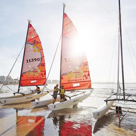 Lumineux Proche Et Arago - Fr-1-92-938