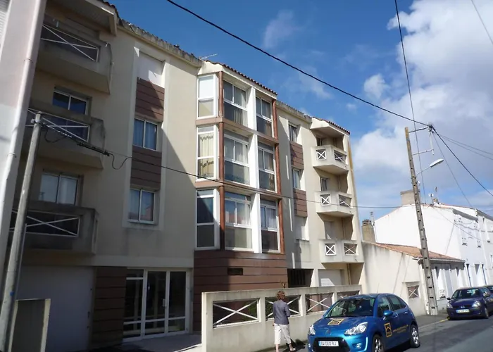 Lumineux Proche Et Arago - Fr-1-92-938 *