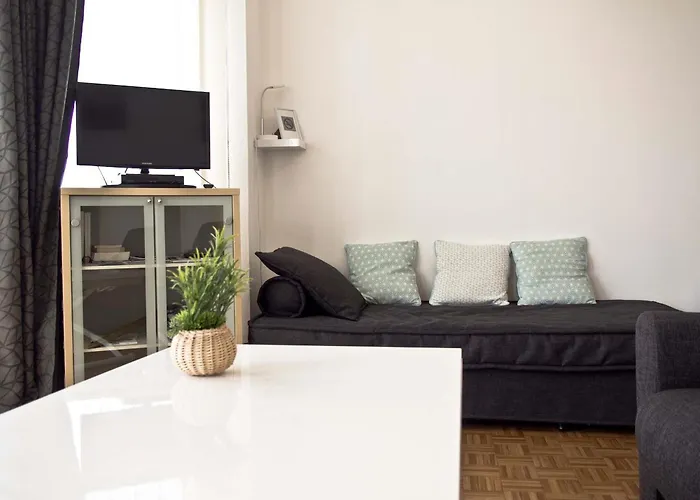 Lumineux Proche Et Arago - Fr-1-92-938 * Les Sables-dʼOlonne